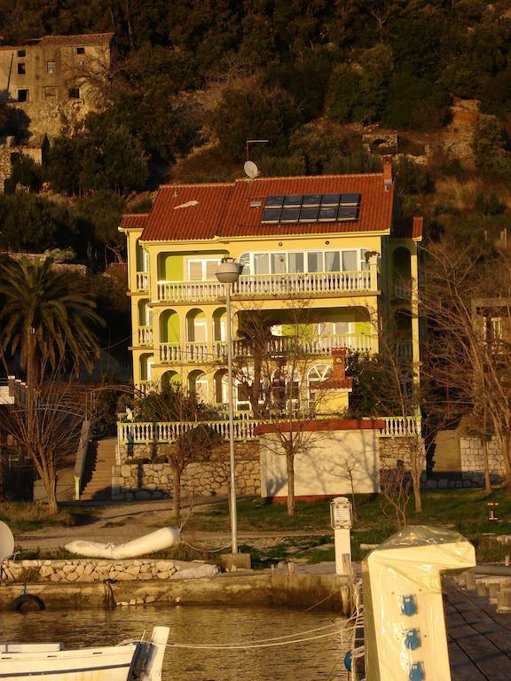 Apartments Slavko Supetarska Draga Dış mekan fotoğraf